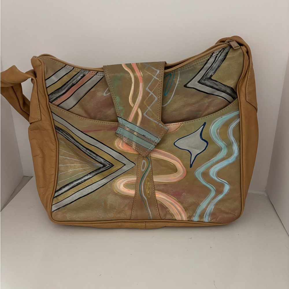 Artistic Tan Shoulder Bag